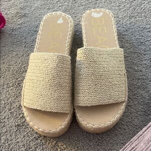 Women's Beige Slide Sandals